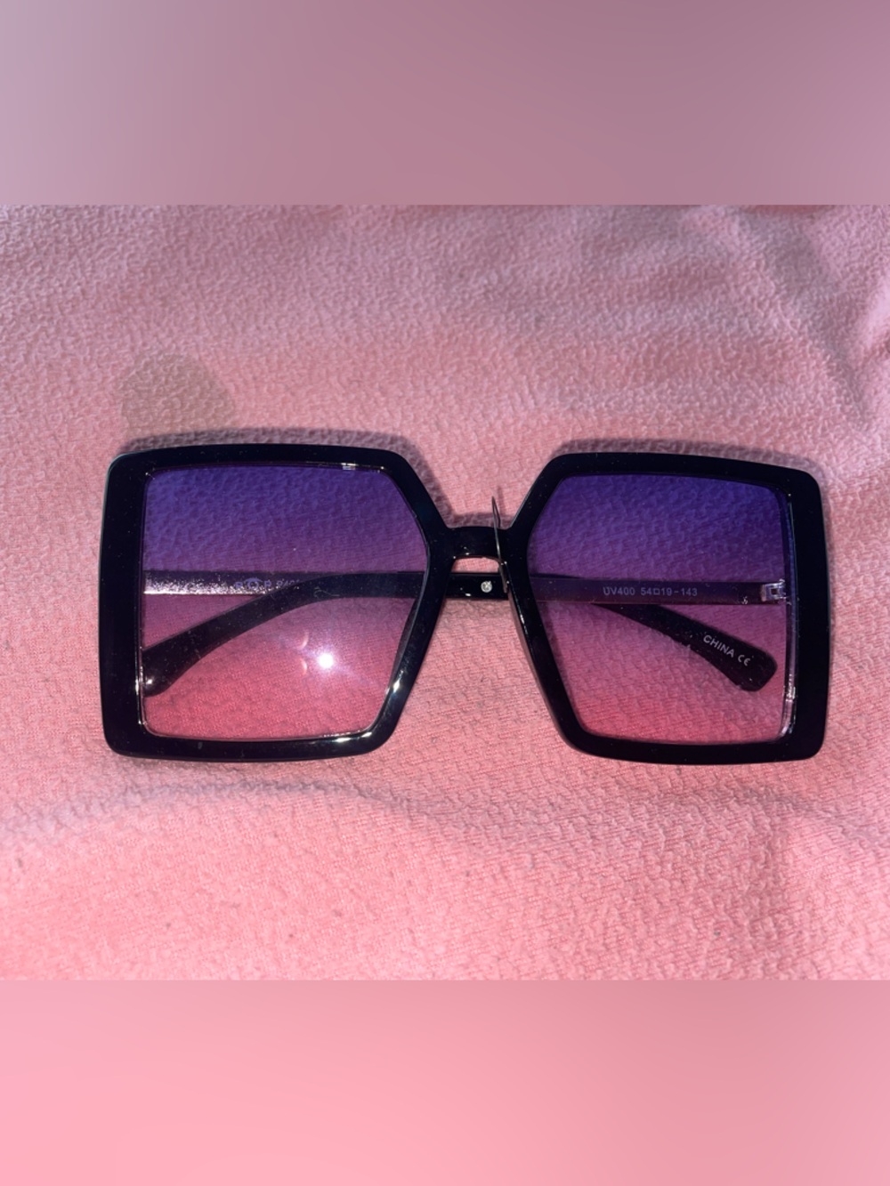 Black Frame Pink to Purple Gradient Lens Sunglasses